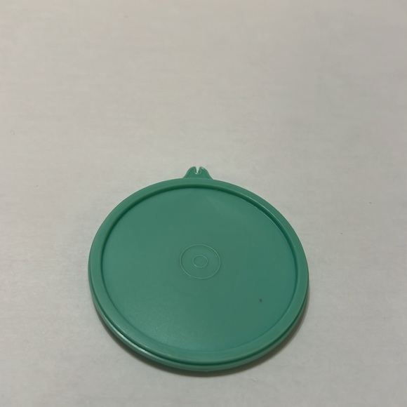 Tupperware Seal Magnet - Picture 2 of 4